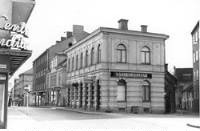 Charlottas bostad, Nygatan 34, i över hundra år. Sedan 1967 står ett annat hus på adressen. Bild: Östergötlands museum