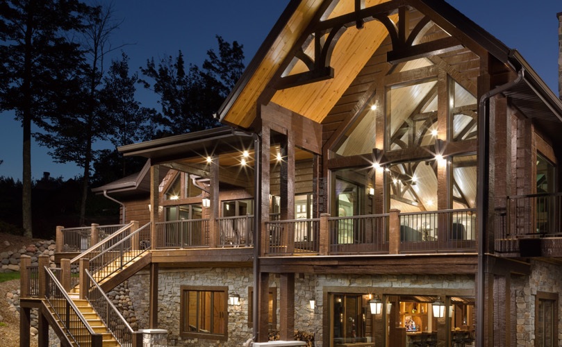 Canadian_rustic_house